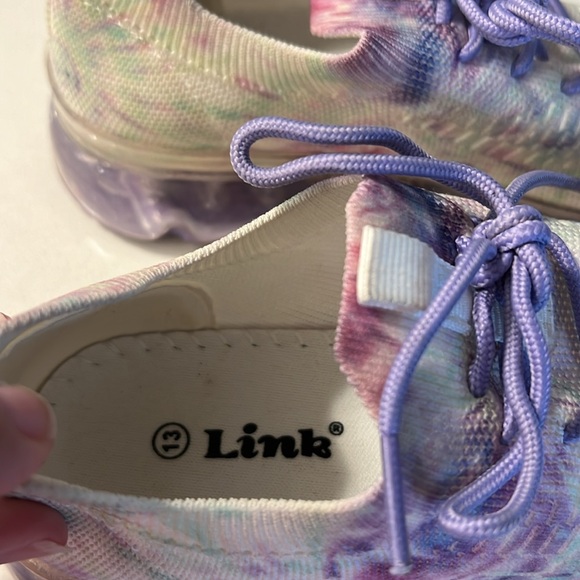 Girls size 13 Link sneakers - Picture 6 of 6